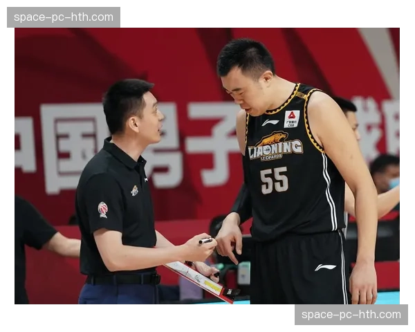 特写：老将韩德君的总决赛最后一舞？“只要能赢，打替补没问题”