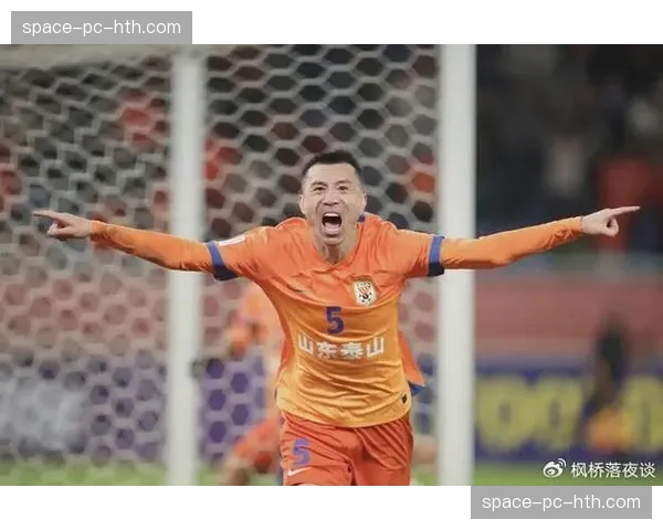 山东泰山队长郑铮：球队氛围很好，每个人都渴望胜利